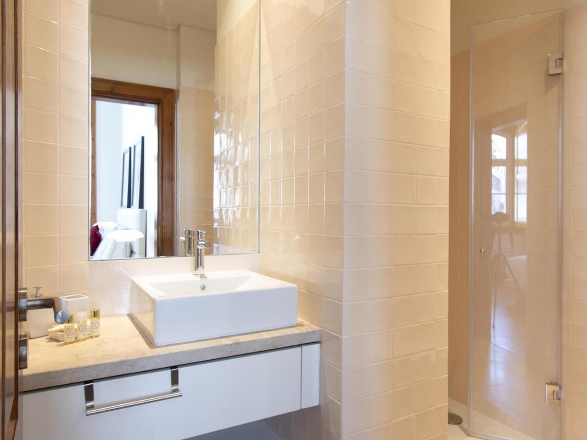 Chiado Stylish Bright With Ac Apartamento